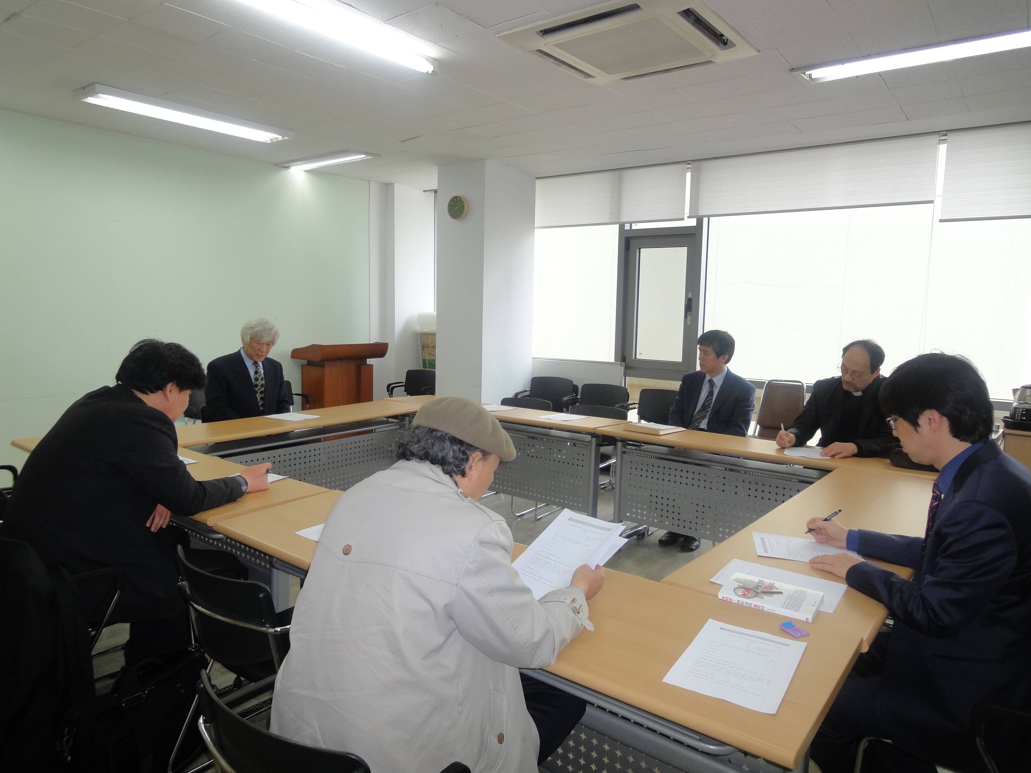 도시 재개발 대책위원회 열려